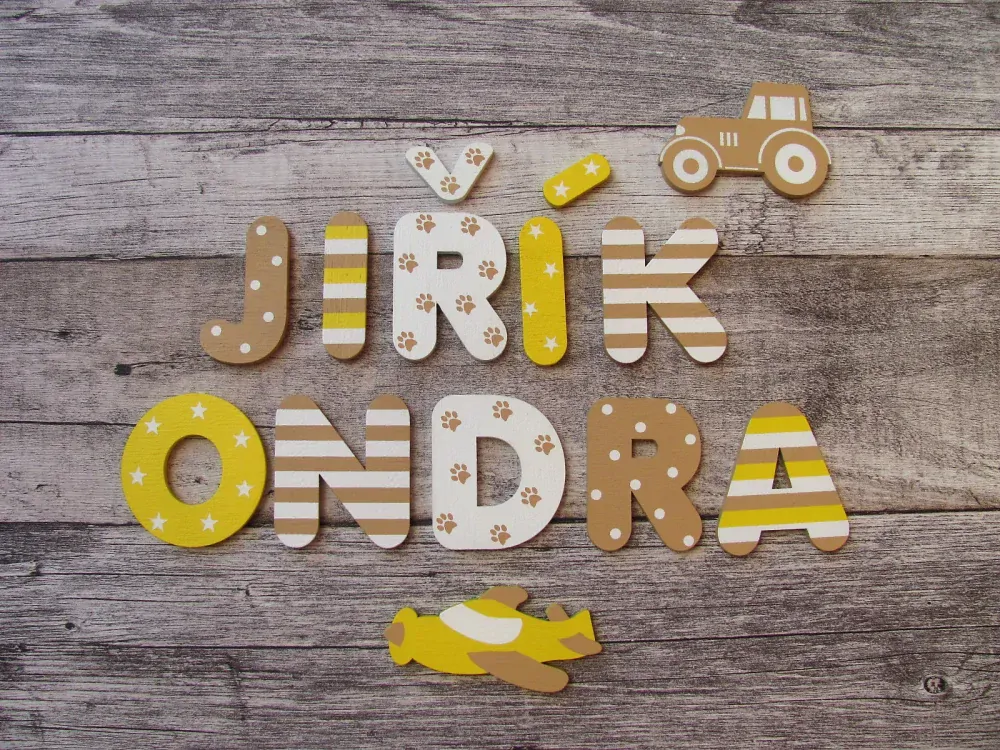 PÍSMENKA dřevěná malovaná typ B 8cm - jméno ilustrační