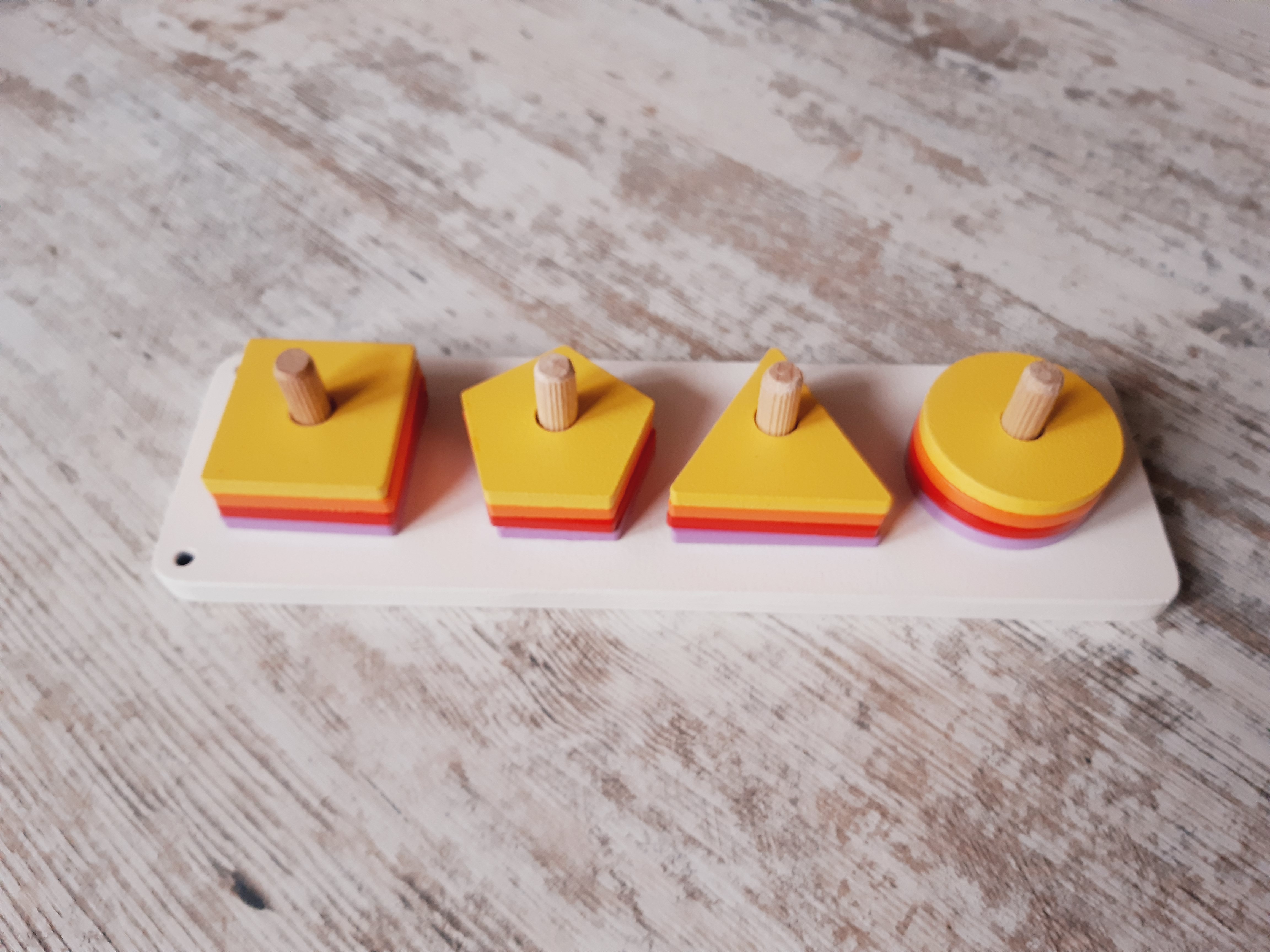 SKLÁDAČKA malovaná DUHOVÁ - geometrické tvary