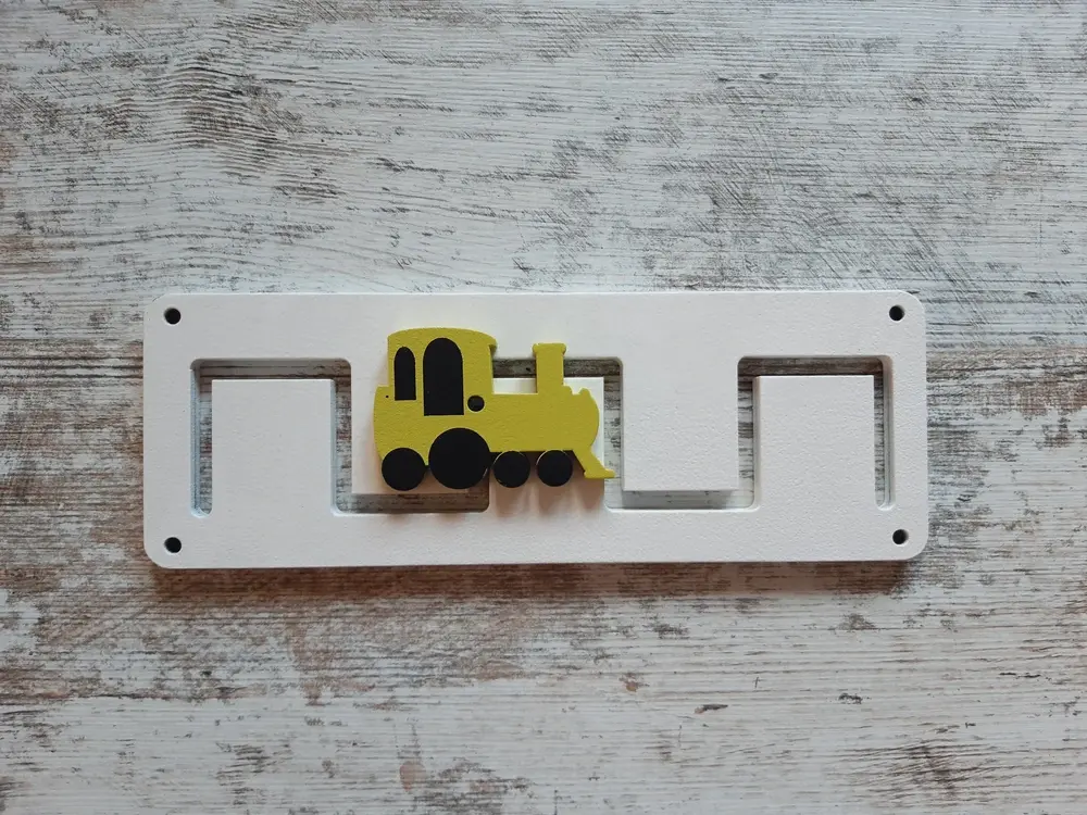 DESKA malovaná hrací 20x7cm s mašinkou