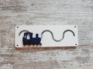 DESKA malovaná hrací 20x7cm s mašinkou 