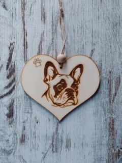 SRDÍČKO dřevěné 12x14cm - Francouzský buldoček II.