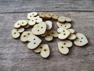 Dřevěné knoflíčky "srdíčka" 2 cm